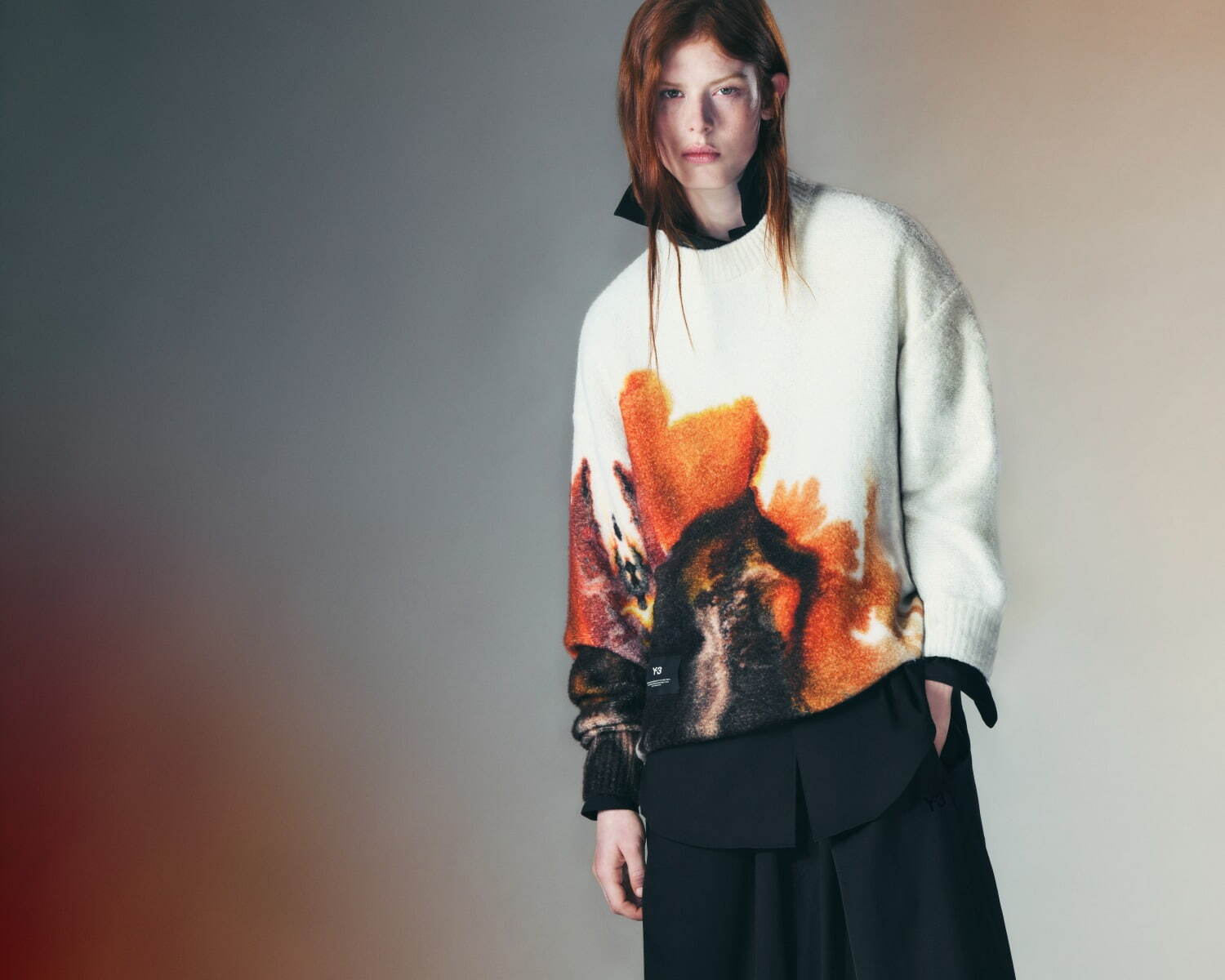 Y-3“琥珀色が滲む”トラックジャケット＆ニット、ウィングチップ装飾レザースニーカーも｜写真22