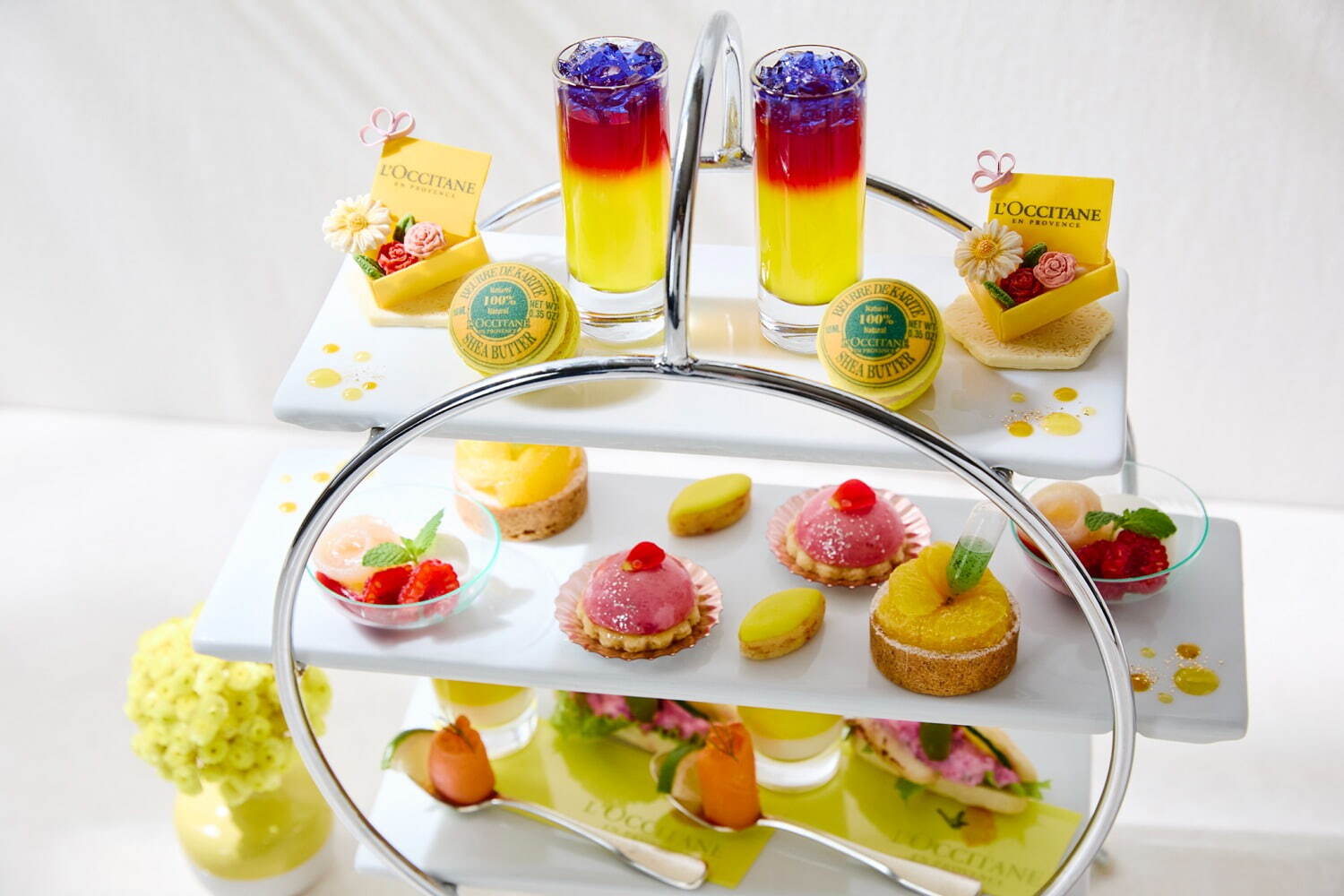 ロイヤルパークホテル×ロクシタンの夏アフタヌーンティー、鮮やかグラデーカラーの紅茶ゼリーや柑橘タルト｜写真2
