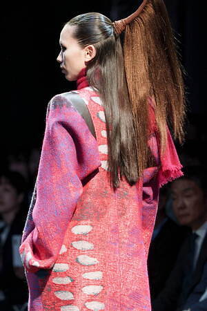 ヒロコ コシノ(HIROKO KOSHINO) 2025-26年秋冬ウィメンズコレクション  - 写真4