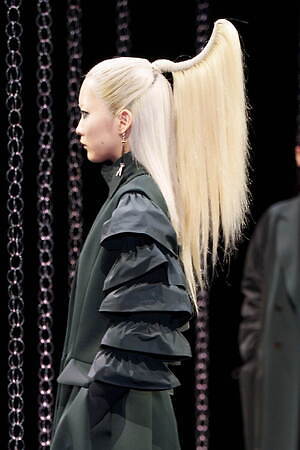 ヒロコ コシノ(HIROKO KOSHINO) 2025-26年秋冬ウィメンズコレクション  - 写真18