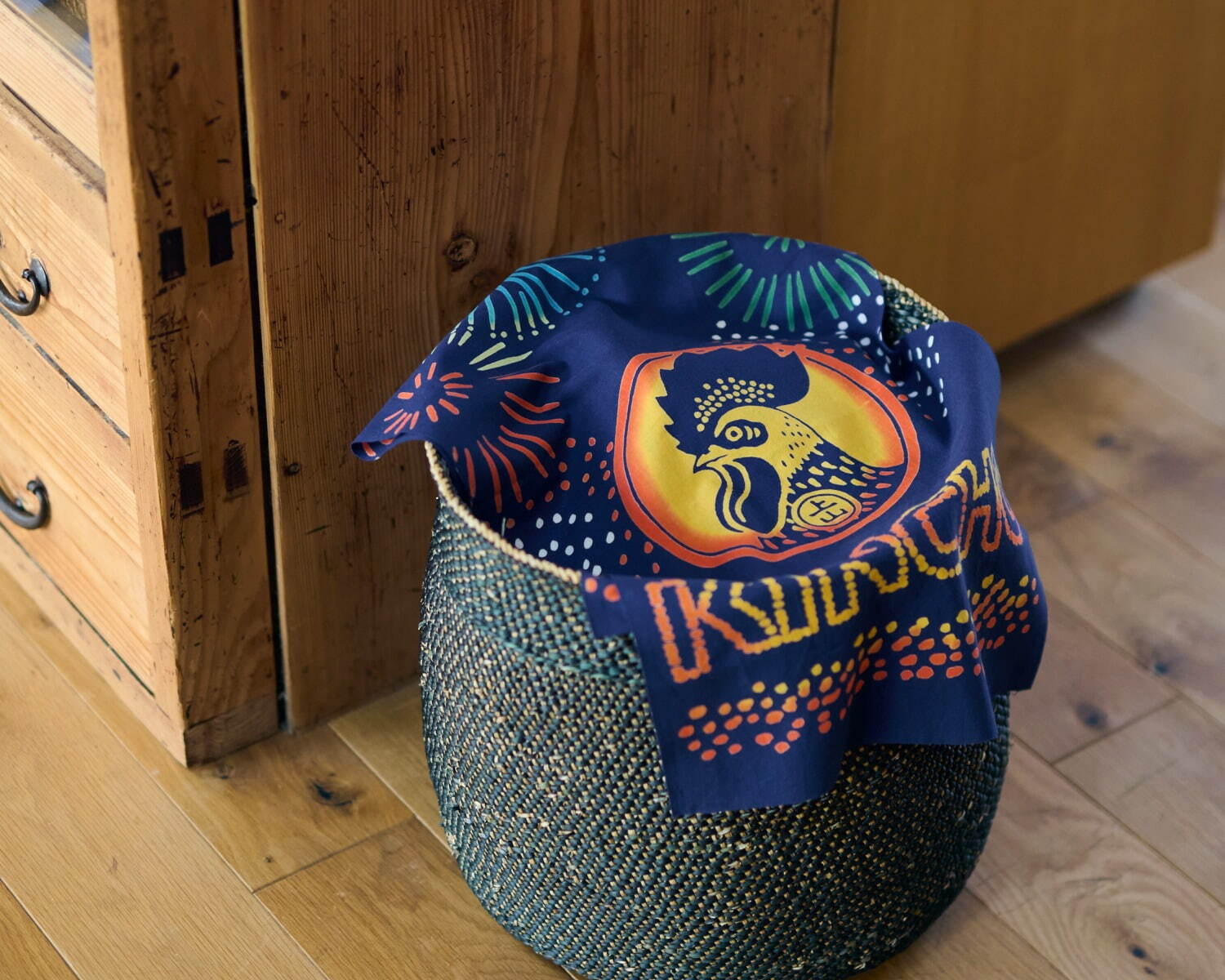 金鳥×中川政七商店、“菊”がテーマの蚊取り線香セットや手ぬぐいなど新作コラボアイテム｜写真11