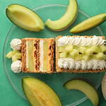 キハチ 青山本店の夏限定「ジューシーメロンパイ」なめらか果肉×Wクリームの“サクサク”パイ｜写真7