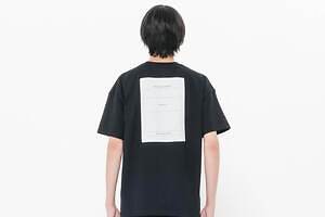 ドレスドアンドレスド“楽譜の表紙”プリント＆反転ロゴ刺繍のTシャツ、渋谷西武で期間限定ストア