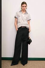 トリー バーチ 2026年リゾートコレクション - 現代女性のリアルクローズにレトロな色気を漂わせて｜写真21