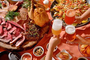 ホテル椿山荘東京25年夏、空中庭園で楽しむシャンパン飲み放題＆東京雲海を臨む屋内ビアガーデン｜写真1