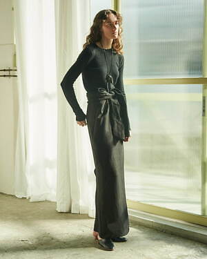 イレーヴ(YLÈVE) 2025-26年秋冬ウィメンズ&メンズコレクション  - 写真16