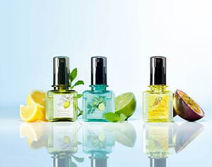 アテニア2025年夏コスメ、“パッションフルーツやライム”香るひんやりメイクキープミスト｜写真1