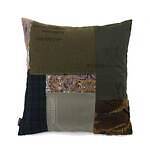 ワイルドサイド ヨウジヤマモト“ジャカード＆ボア”のパッチワーククッション、原宿店限定で｜写真1