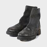 グイディのビオトープ限定バックジップブーツ、“剥がれ落ちるコーティング”レザーアッパー｜写真1