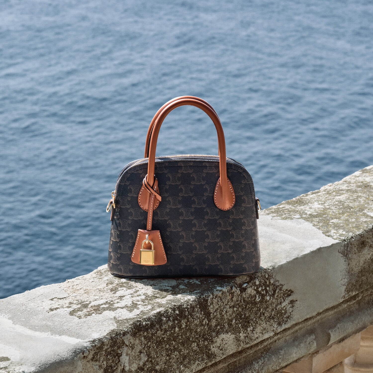 セリーヌ(CELINE) オノリン｜写真5
