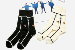 シックストックス×ザ・ビートルズ靴下、メンバー4人のシルエット＆名アルバム『HELP!』刺繍をオン