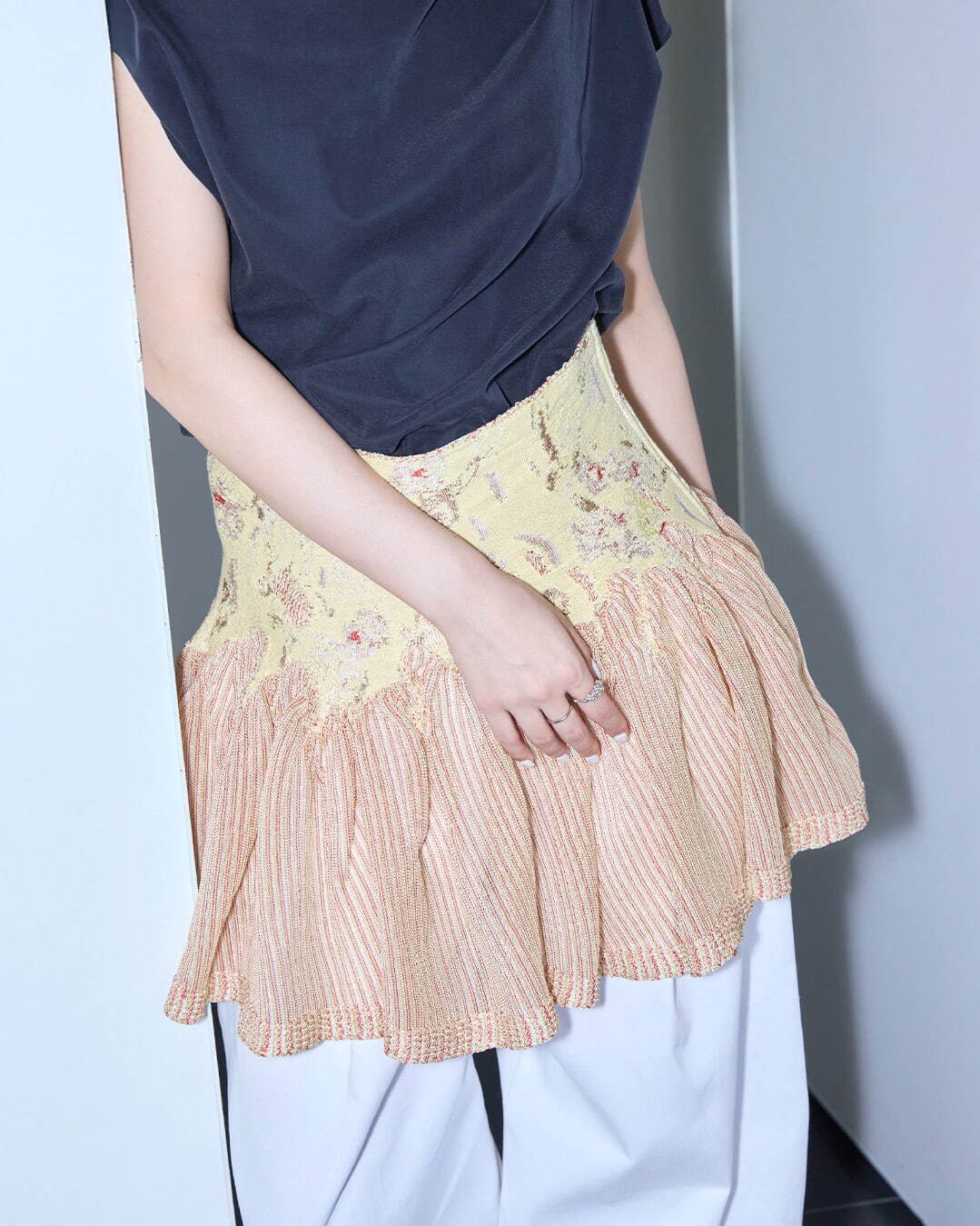 grunge flower flared mini skirt 38,500円