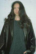 ブラン ワイエム 2025年秋冬コレクション、クラシックに見出す“モード”｜写真20