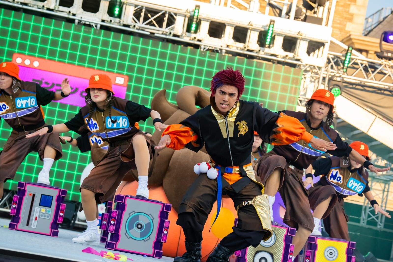 USJのハロウィンイベント2025 - 昼はポケモンDJたちとパーティ、夜はゾンビが暴れる恐怖体験｜写真34
