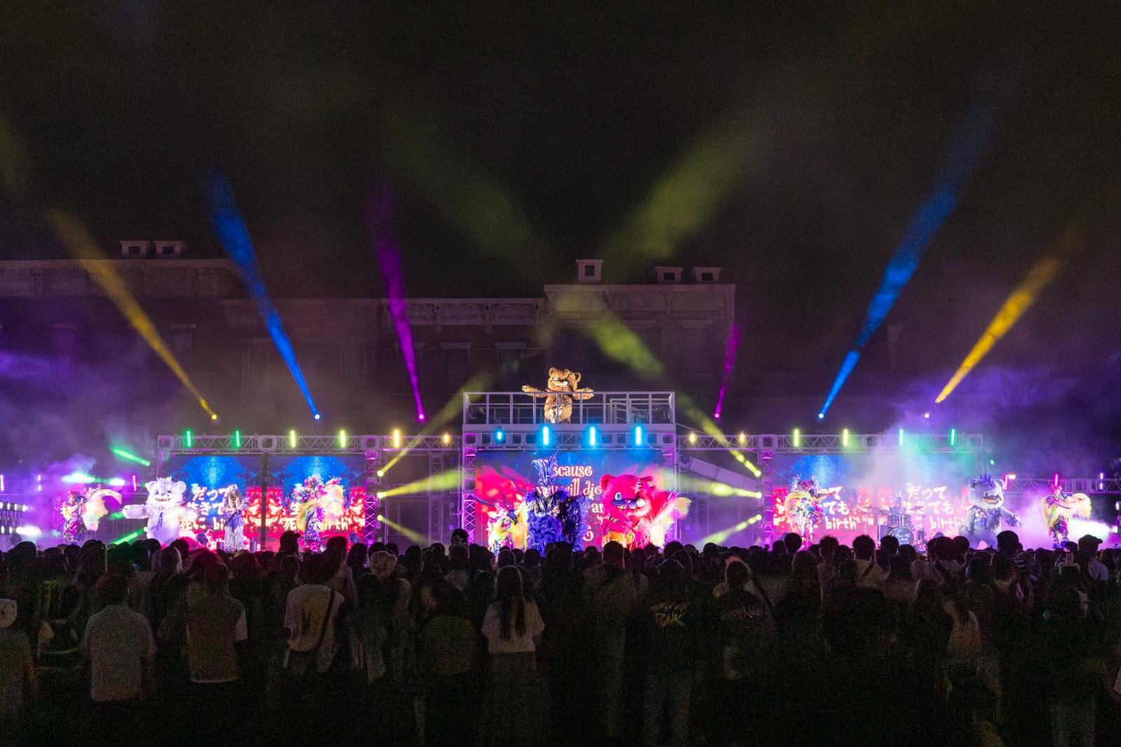 USJのハロウィンイベント2025 - 昼はポケモンDJたちとパーティ、夜はゾンビが暴れる恐怖体験｜写真8