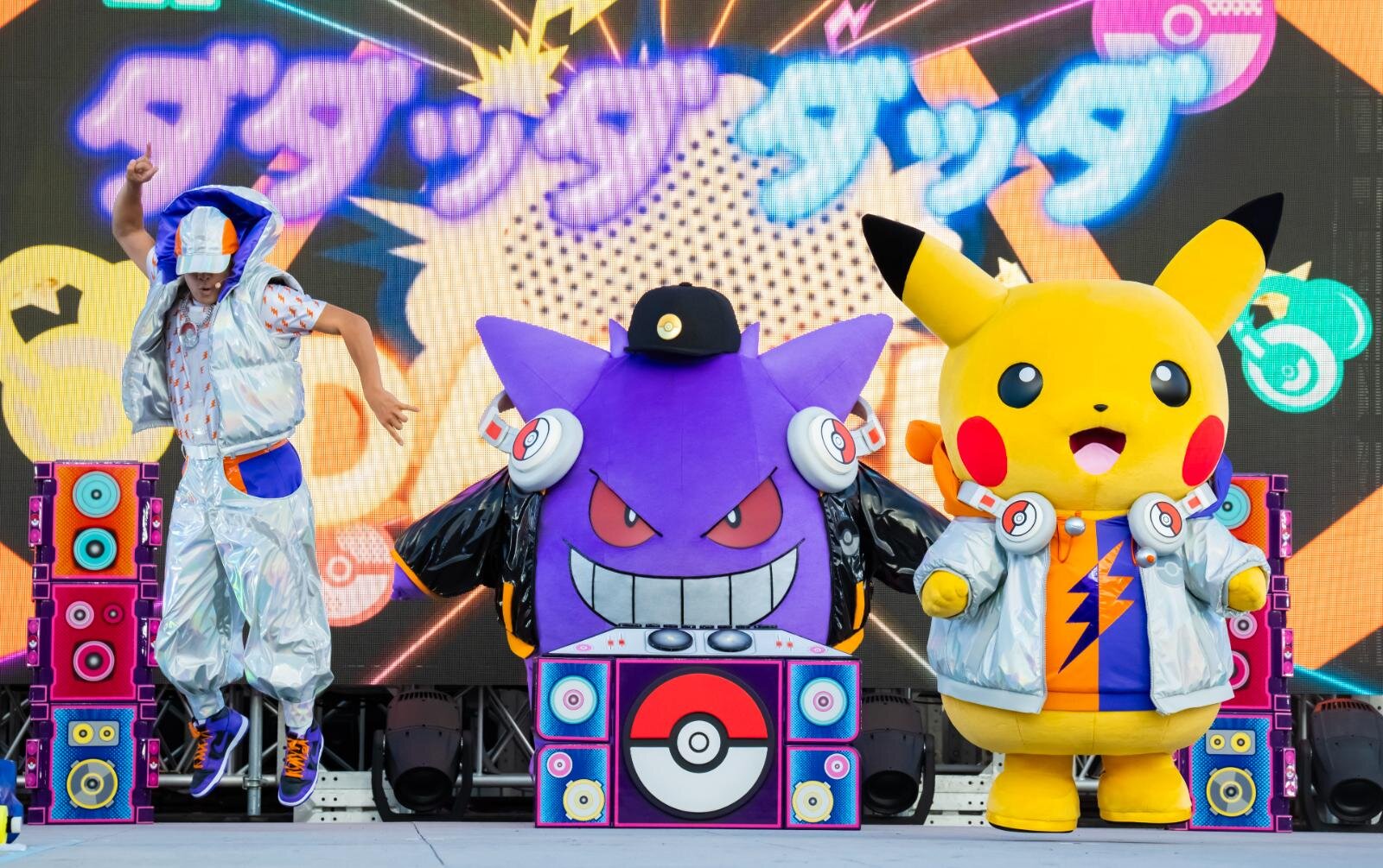 USJのハロウィンイベント2025 - 昼はポケモンDJたちとパーティ、夜はゾンビが暴れる恐怖体験｜写真32