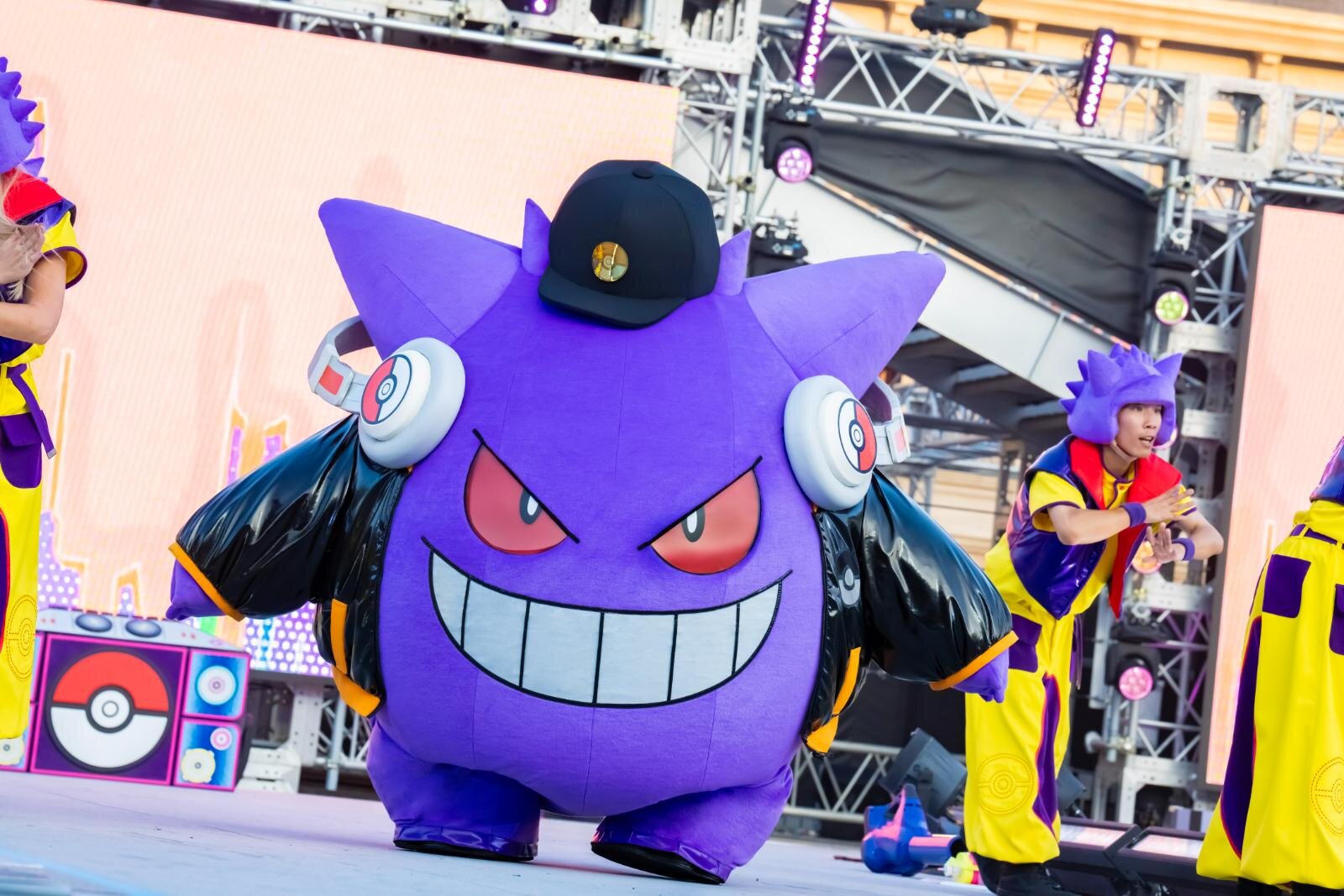USJのハロウィンイベント2025 - 昼はポケモンDJたちとパーティ、夜はゾンビが暴れる恐怖体験｜写真36