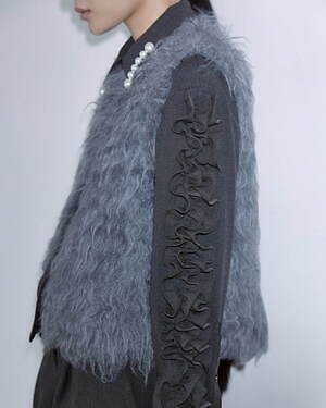 ヒュー・デイ・トゥ・イブニング	(hue DAY TO EVENING) 2025-26年秋冬ウィメンズコレクション  - 写真32