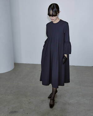 ヒュー・デイ・トゥ・イブニング	(hue DAY TO EVENING) 2025-26年秋冬ウィメンズコレクション  - 写真35