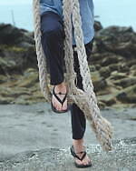 ノンネイティブ×リグ“ドローコードでフィット感を調整”トングサンダル｜写真13