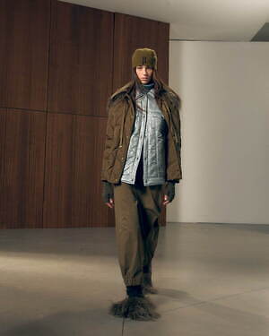 ヘルノ(HERNO) 2025-26年秋冬ウィメンズコレクション  - 写真3