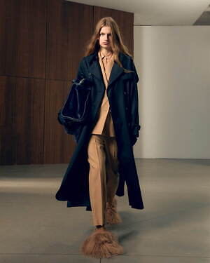 ヘルノ(HERNO) 2025-26年秋冬ウィメンズコレクション  - 写真12