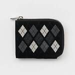 エンダースキーマの25年夏秋、“小型バッグを連結”バックパック＆レザーのアーガイル柄ミニ財布｜写真20