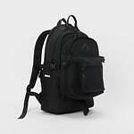 エンダースキーマの25年夏秋、“小型バッグを連結”バックパック＆レザーのアーガイル柄ミニ財布｜写真11