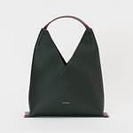 エンダースキーマの25年夏秋、“小型バッグを連結”バックパック＆レザーのアーガイル柄ミニ財布｜写真69