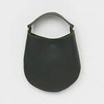 エンダースキーマの25年夏秋、“小型バッグを連結”バックパック＆レザーのアーガイル柄ミニ財布｜写真68