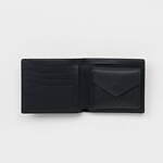 エンダースキーマの25年夏秋、“小型バッグを連結”バックパック＆レザーのアーガイル柄ミニ財布｜写真24