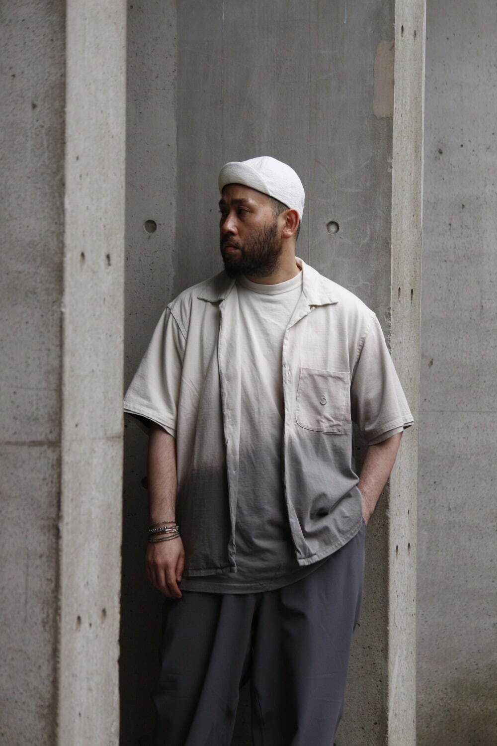 ノーマリズム テキスタイル“手染めグラデーション”の開襟シャツ＆Tシャツ、ナナミカ限定で｜写真11