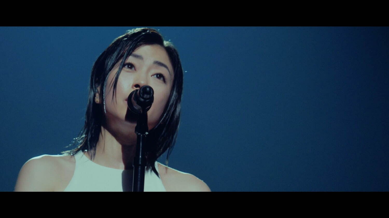 宇多田ヒカル First Love｜写真2