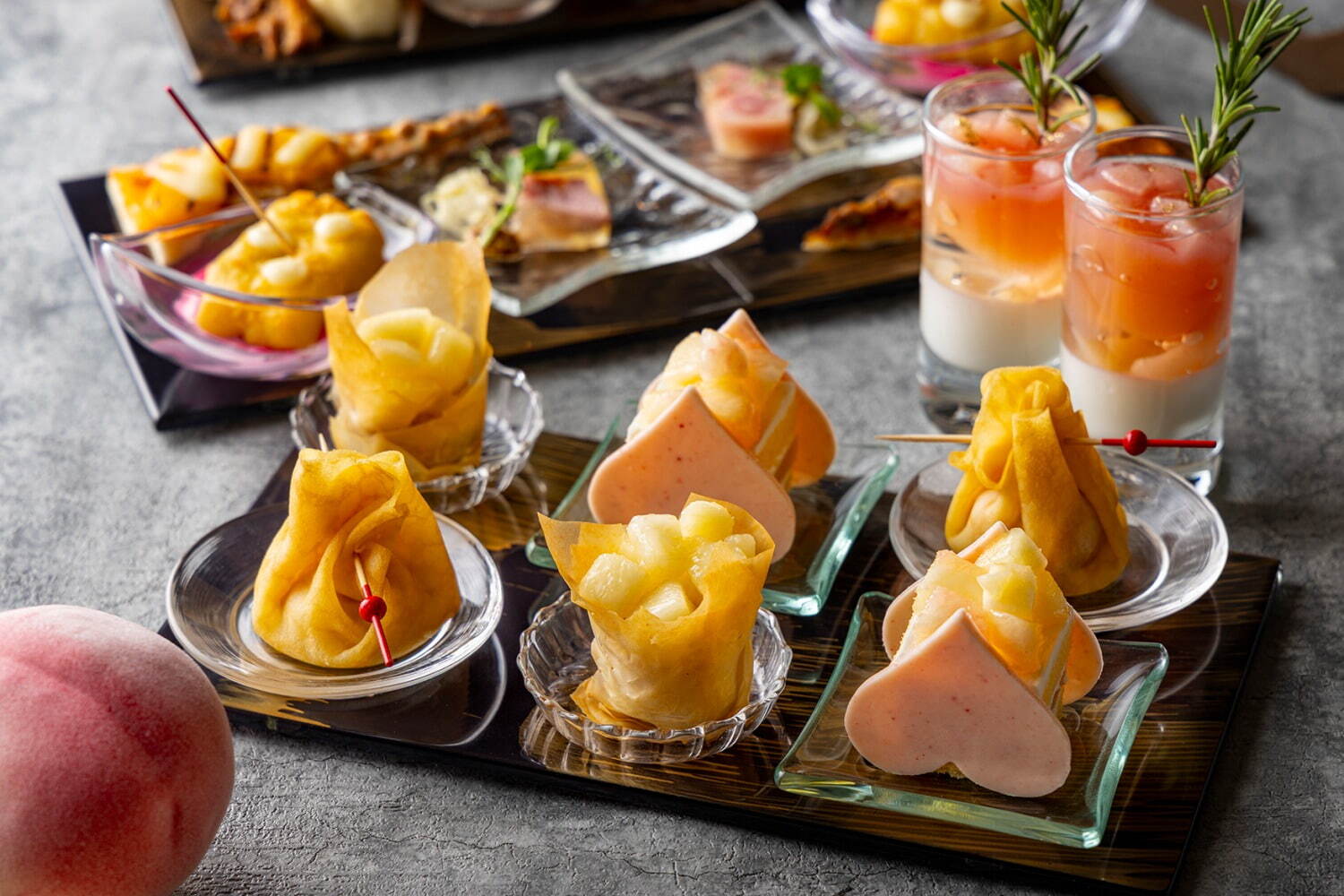 ヒルトン東京お台場の夏限定「ピーチアフタヌーンティー」みずみずしい桃タルトやスコーン食べ放題も｜写真8