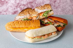 ヒルトン東京お台場の夏限定「ピーチアフタヌーンティー」桃タルトや食べ放題スコーンも｜写真10