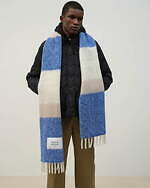 メゾン キツネ 25-26年秋冬コレクション - “おめかしキツネ”が楽しむ都会の冬｜写真34