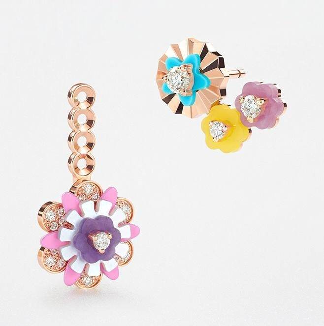 「かわいい～！」 ディオール“花が連なる”ファイン ジュエリー、天然石 アクセサリー