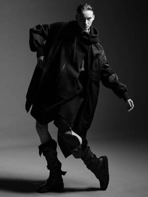 レギュレーション ヨウジヤマモト(REGULATION Yohji Yamamoto) 2025-26年秋冬ウィメンズコレクション  - 写真2