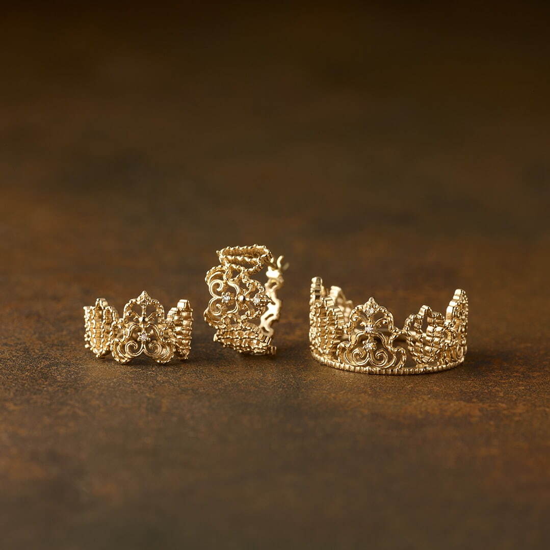 ピアス/イヤリング 110,000円、リング 132,000円