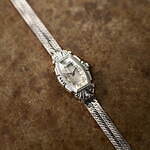 アガットの透かし模様“王冠”リング＆じゃらづけチャームブレスレット、35周年限定ジュエリー｜写真3