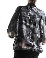 ユリウス“未来の工業地帯”をイメージしたグラフィックブルゾン、伊勢丹新宿店限定で｜写真9