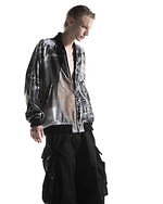 ユリウス“未来の工業地帯”をイメージしたグラフィックブルゾン、伊勢丹新宿店限定で｜写真6