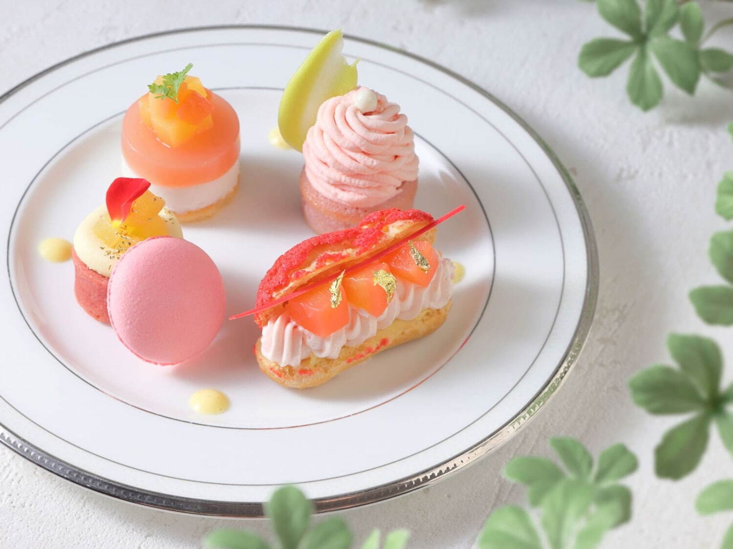 グランドニッコー東京 台場「ピンク一色」のピーチアフタヌーンティー、“紅茶香る”桃のタルトなど｜写真3