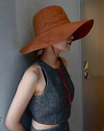 キジマ タカユキが帽子の“チンストラップ”オーダーイベント、紐12色・金具3色からカスタム｜写真1