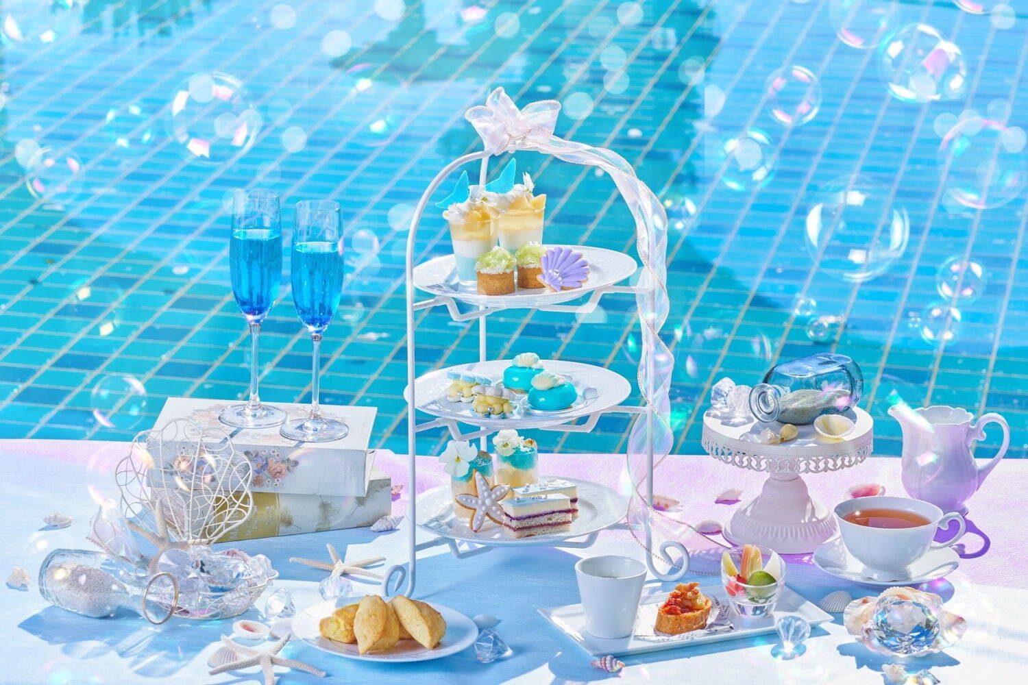「マーメイドブルー アフタヌーンティー〜トロピカルサマー〜」平日 4,800円～、土日祝 5,800円～※サービス料15％込