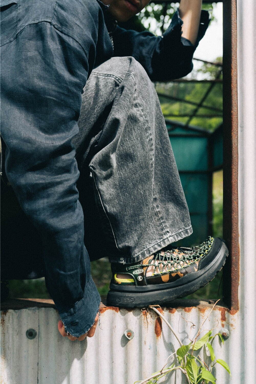 キーン(KEEN), エフエーエフ(FAF) ユニーク ダブルケー｜写真2