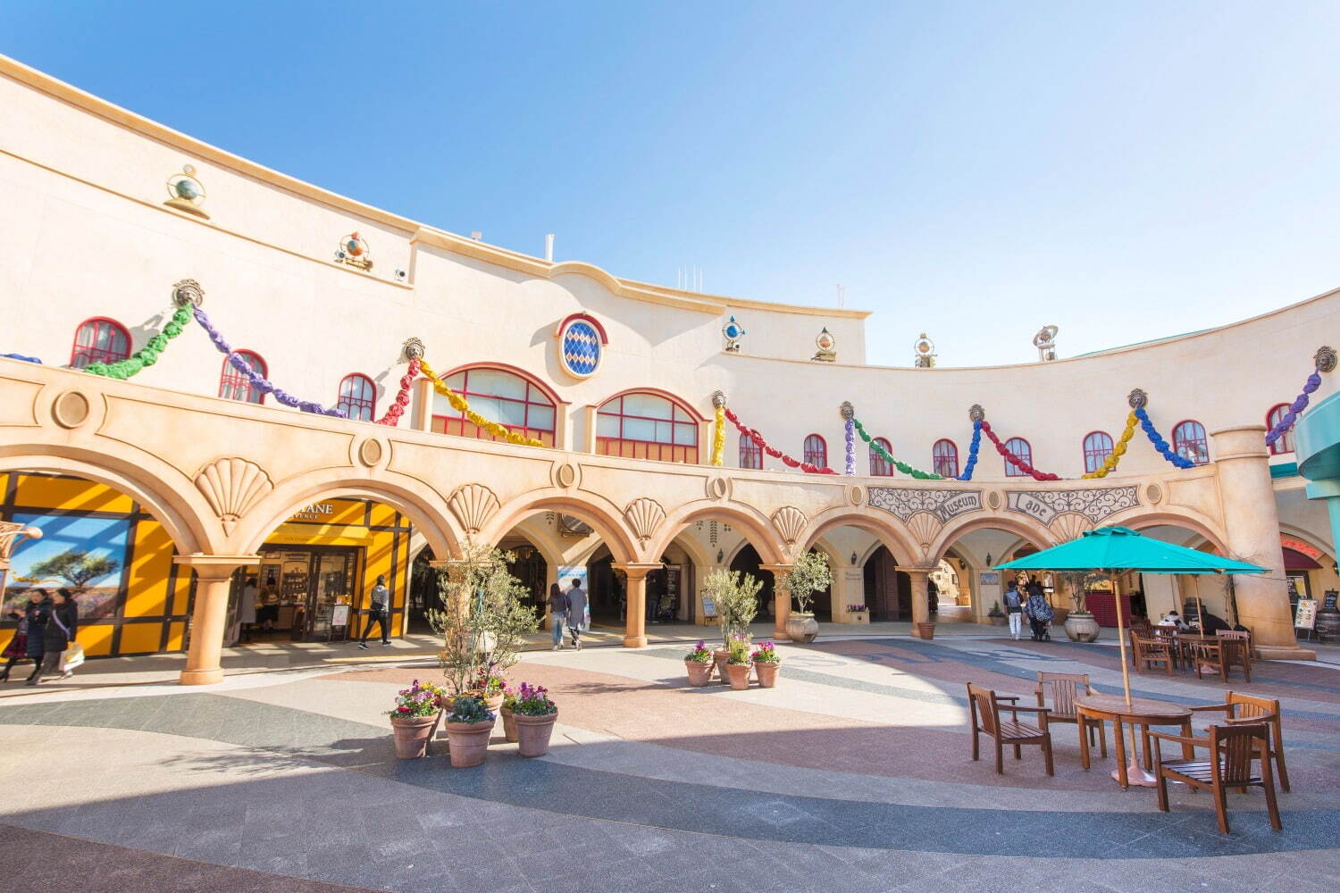 舞浜イクスピアリ「ディズニーストア 東京ディズニーリゾート店」リニューアル、ファッションなど新店も｜写真18