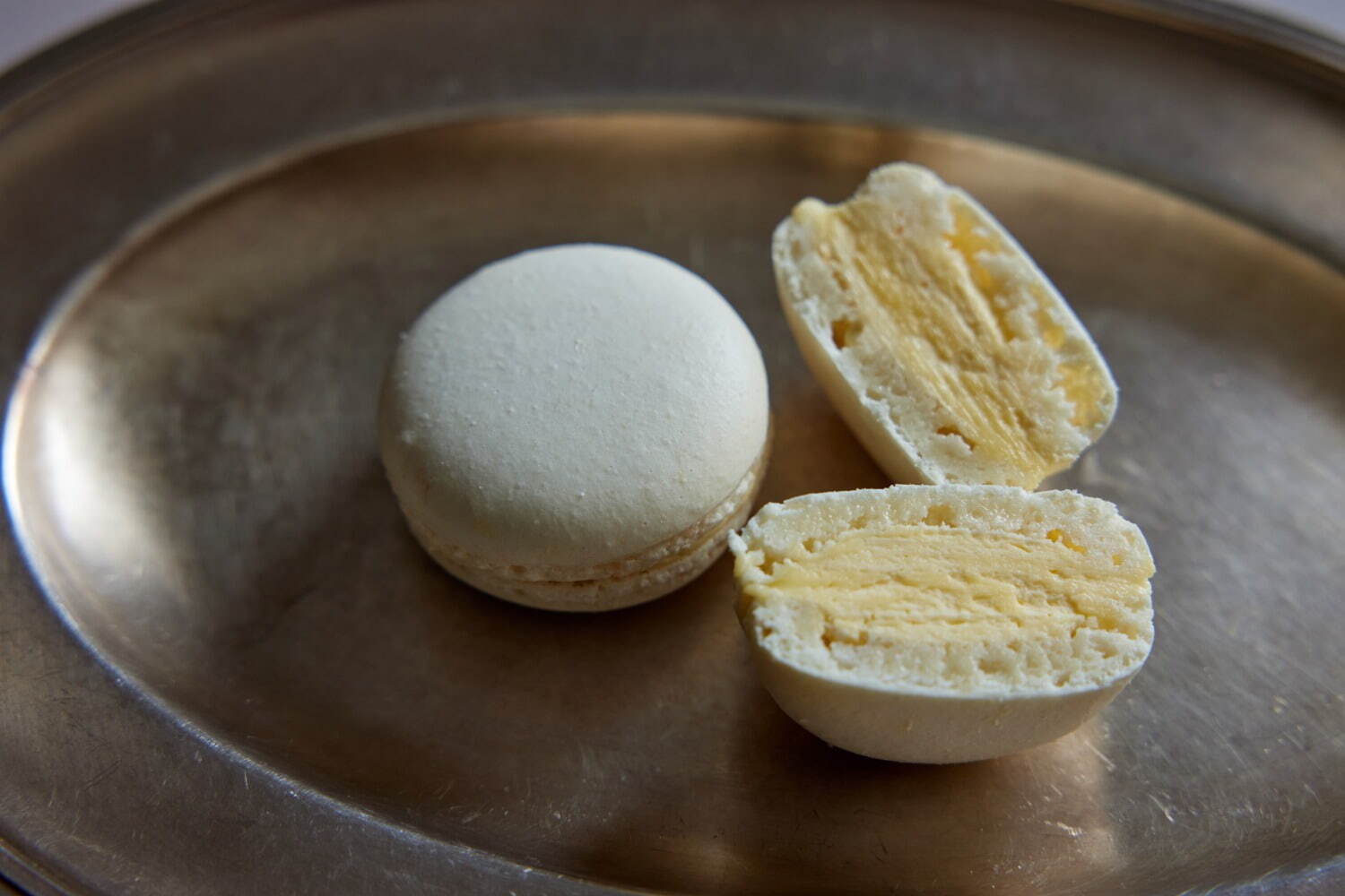 エシレ初の“濃厚バタークリームが主役”マカロン、エシレ・ラトリエ デュ ブール 麻布台ヒルズで｜写真2