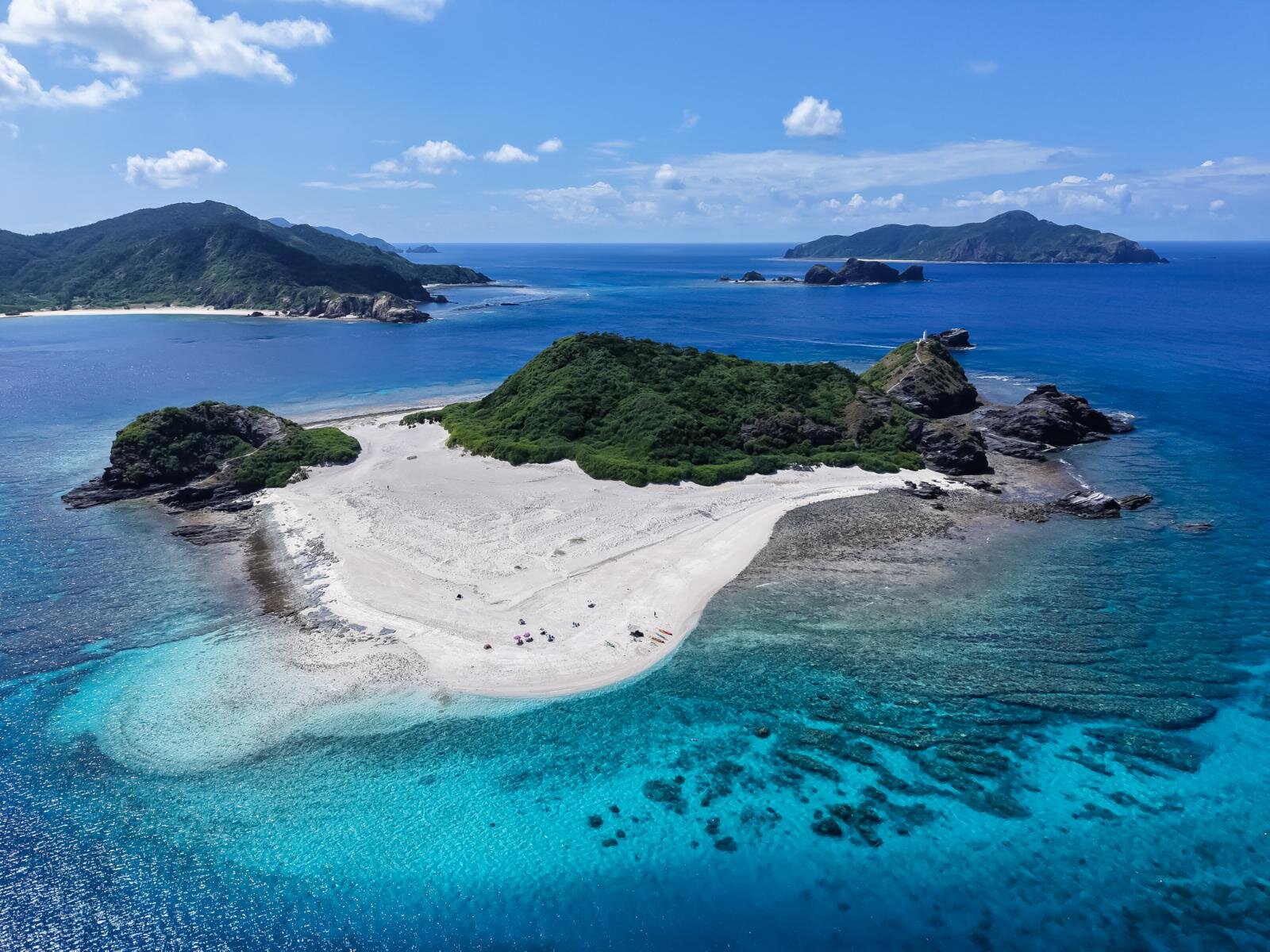 慶良間諸島・座間味の”ケラマブルー”ビーチや絶景展望スポット｜写真53