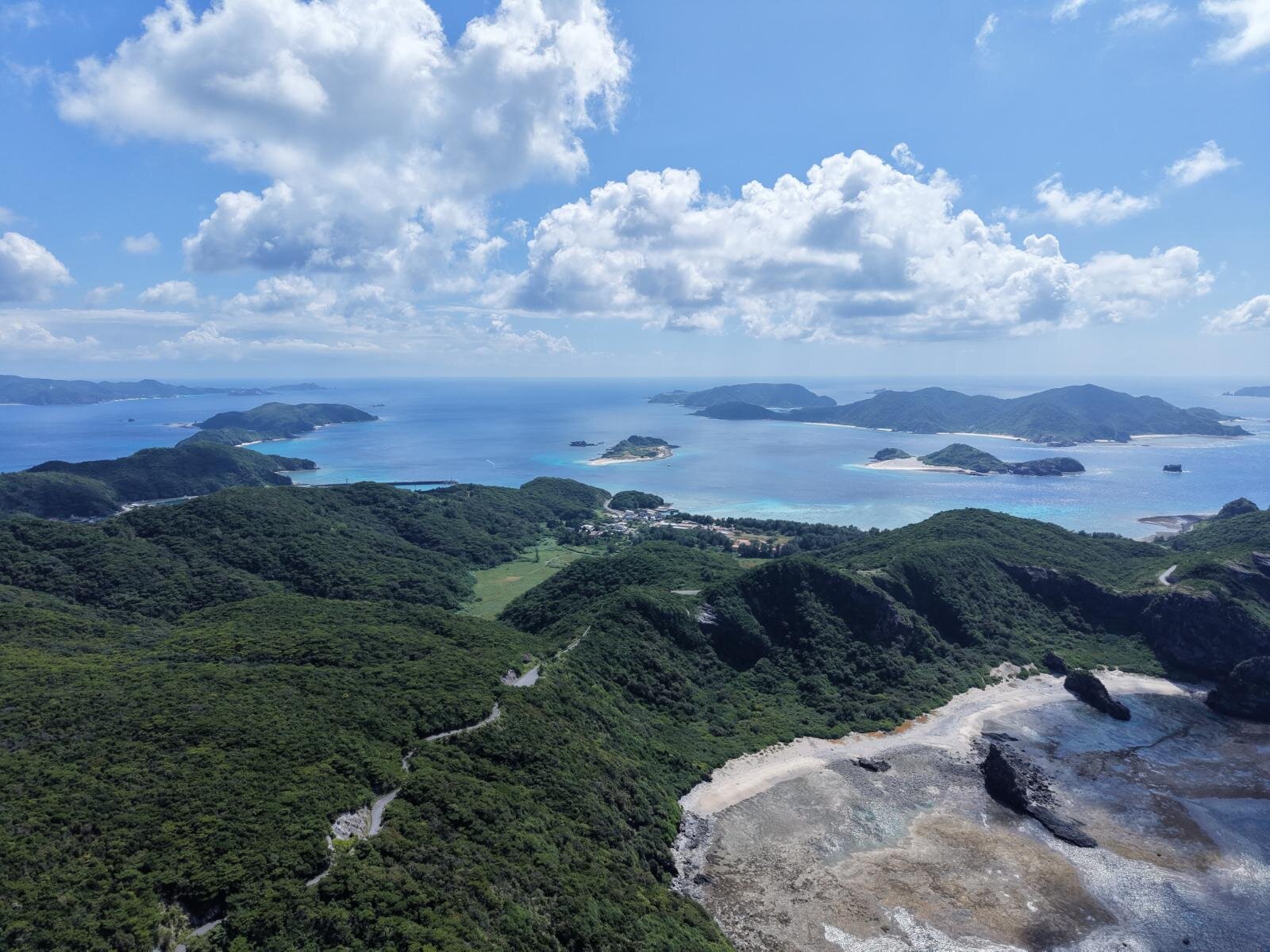 慶良間諸島・座間味の”ケラマブルー”ビーチや絶景展望スポット｜写真47